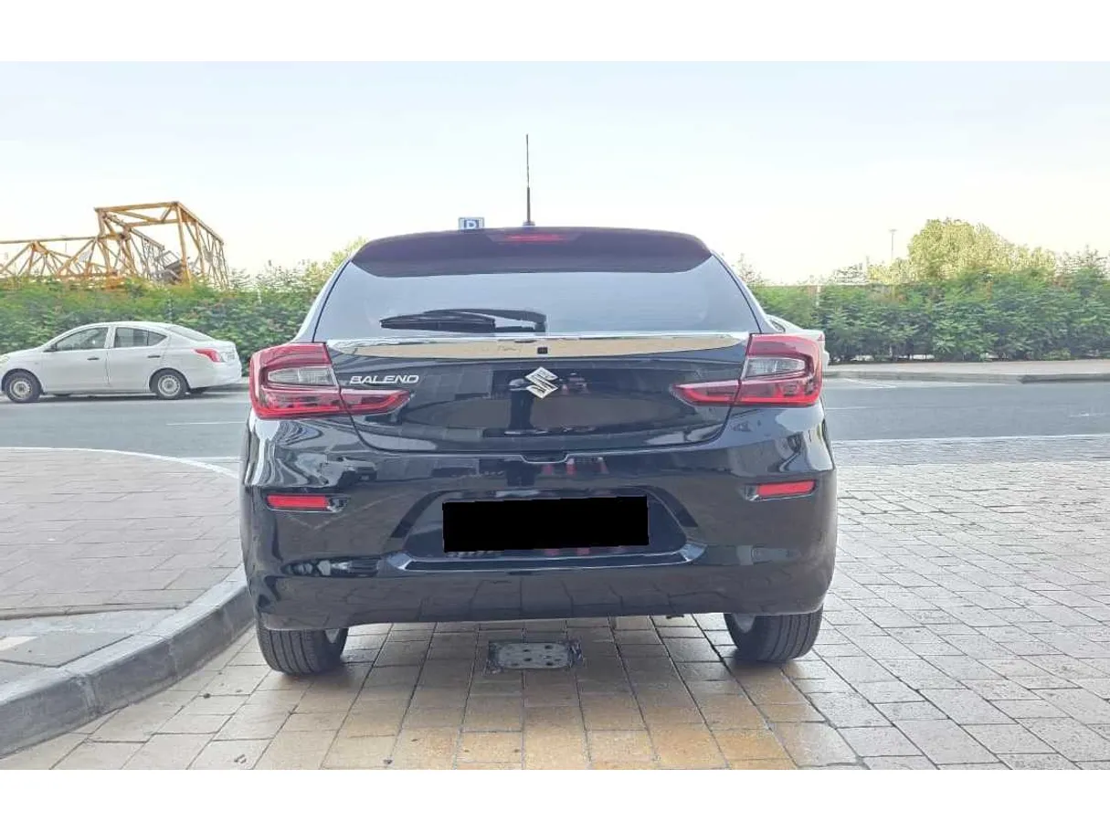 Car image 5