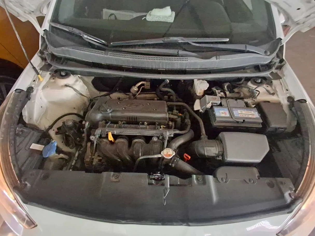 Car image 21