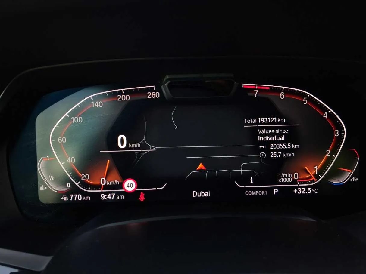 Car image 21