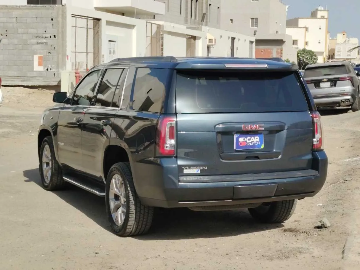 Car image 7