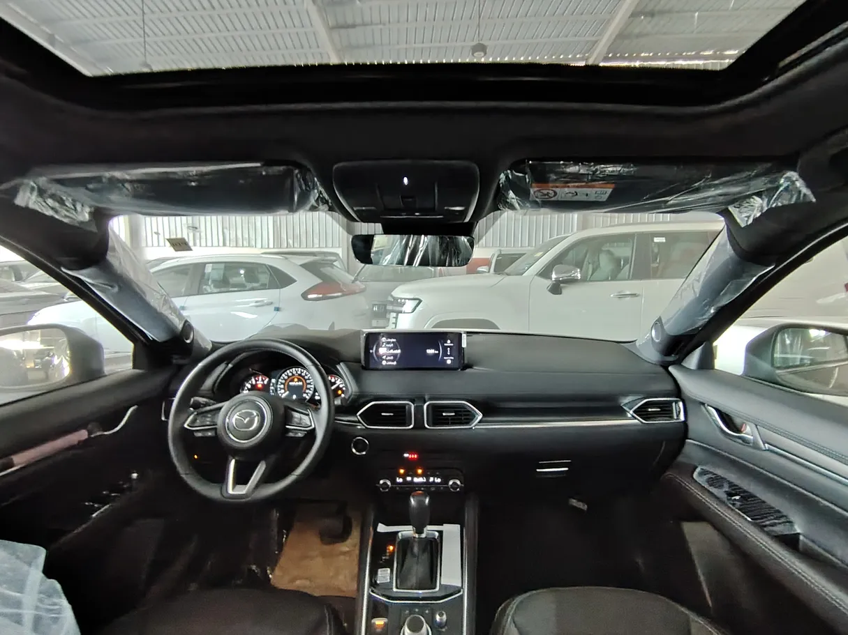 Car image 23