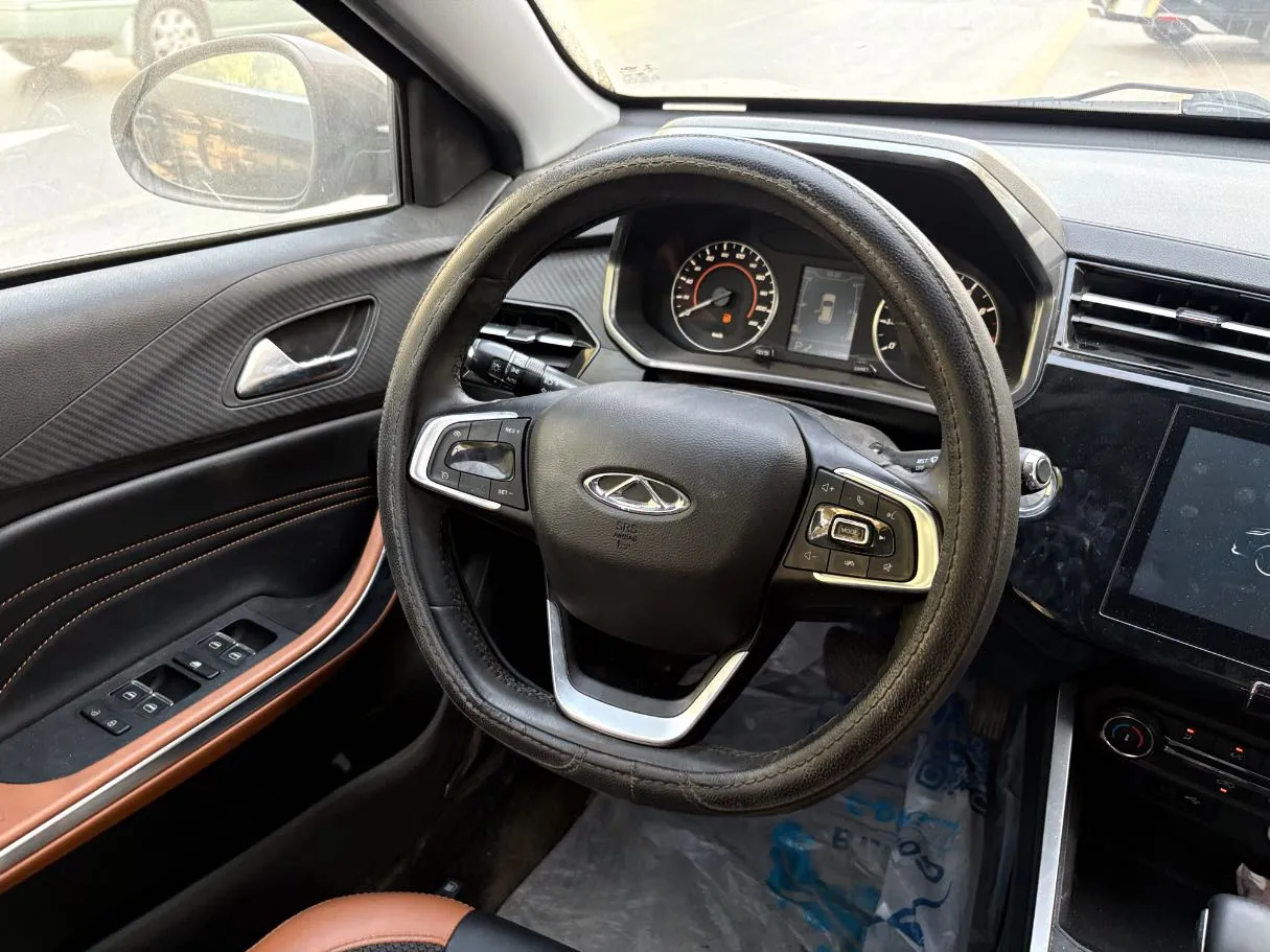 Car image 21