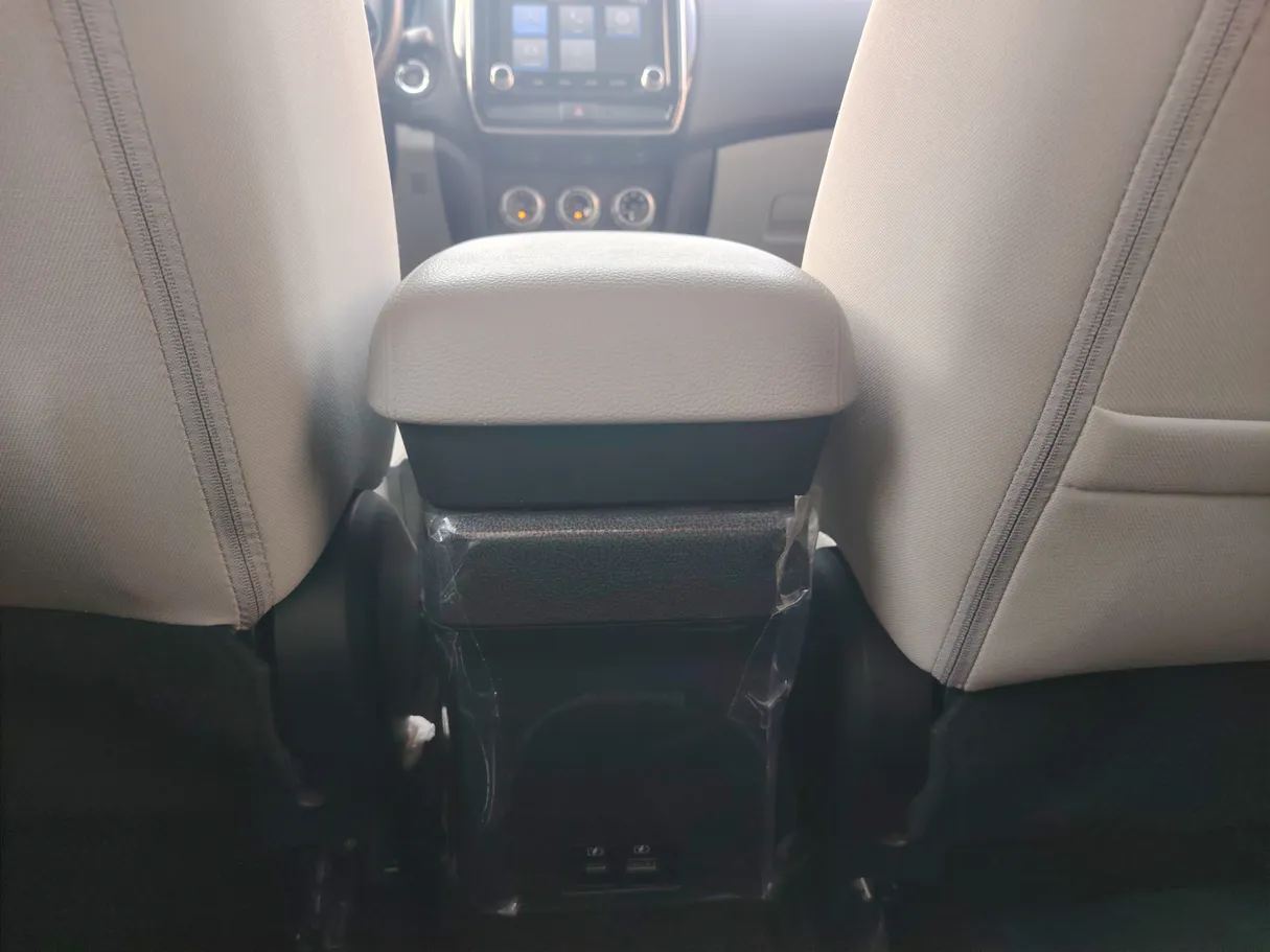 Car image 31