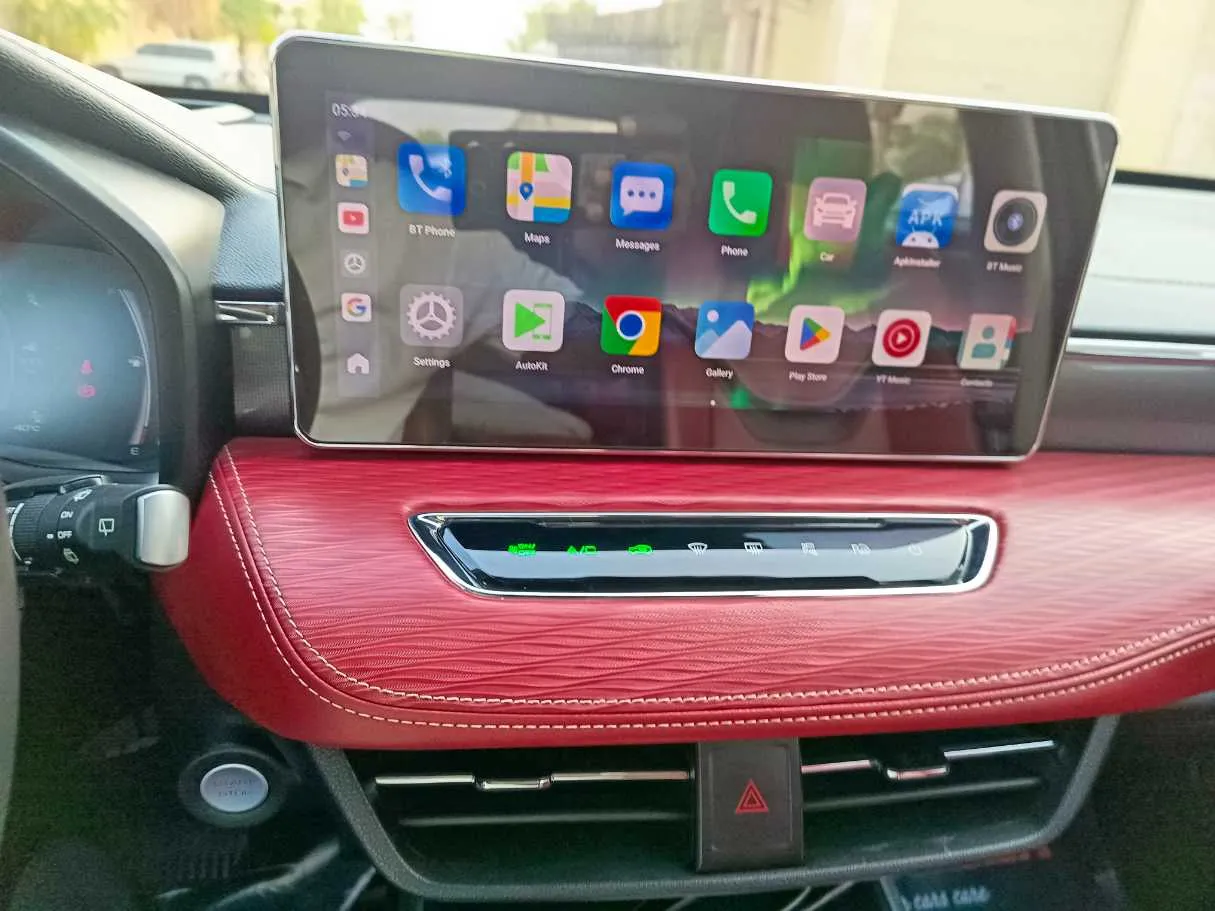 Car image 26