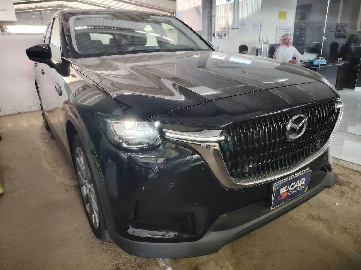 Car image 3
