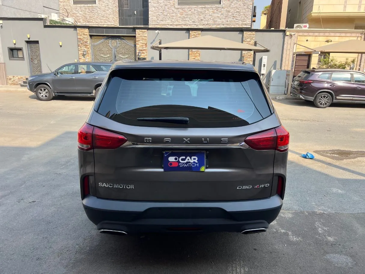 Car image 6