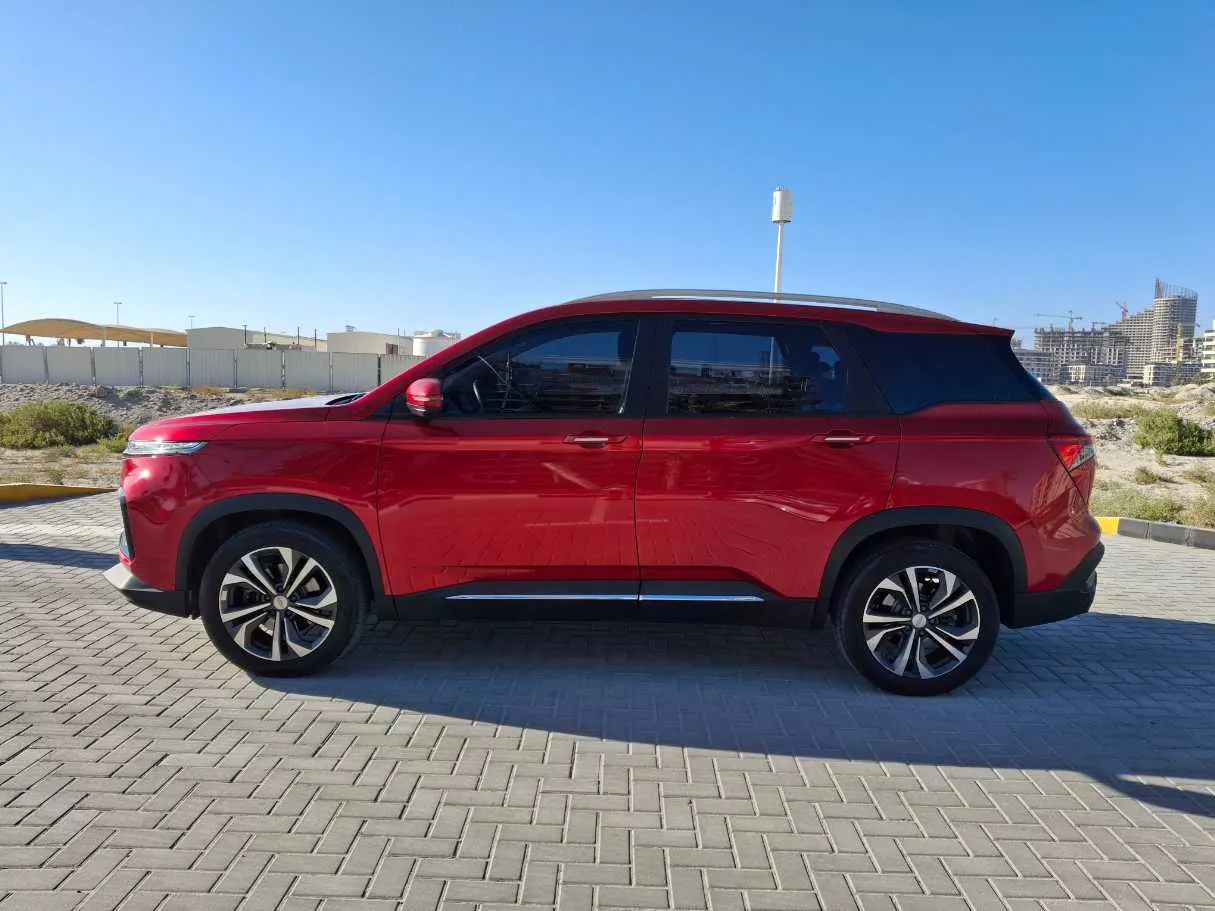 Car image 7