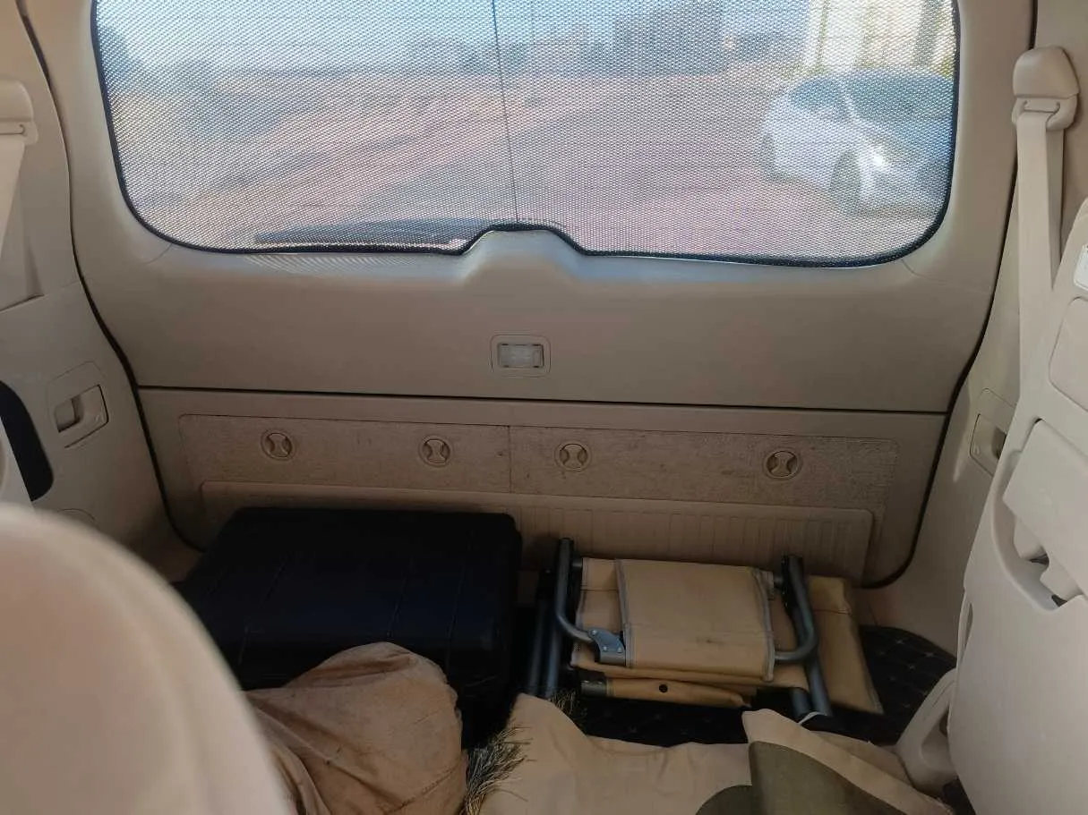 Car image 32