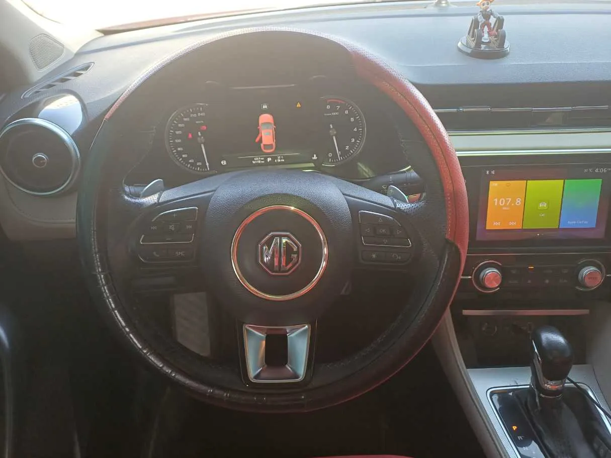 Car image 17