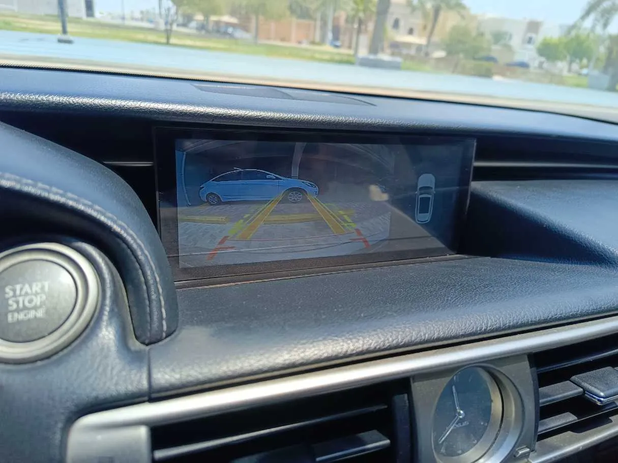 Car image 23