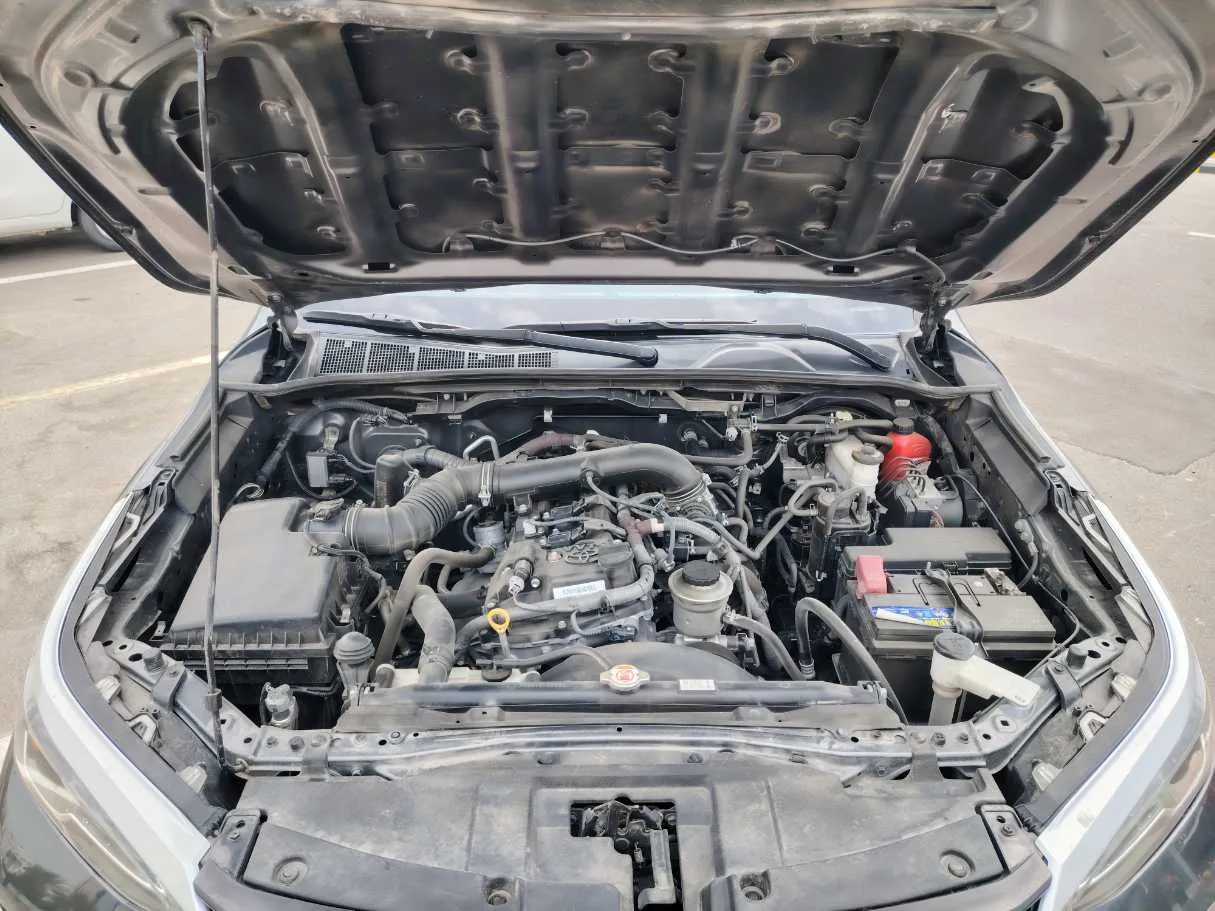 Car image 29