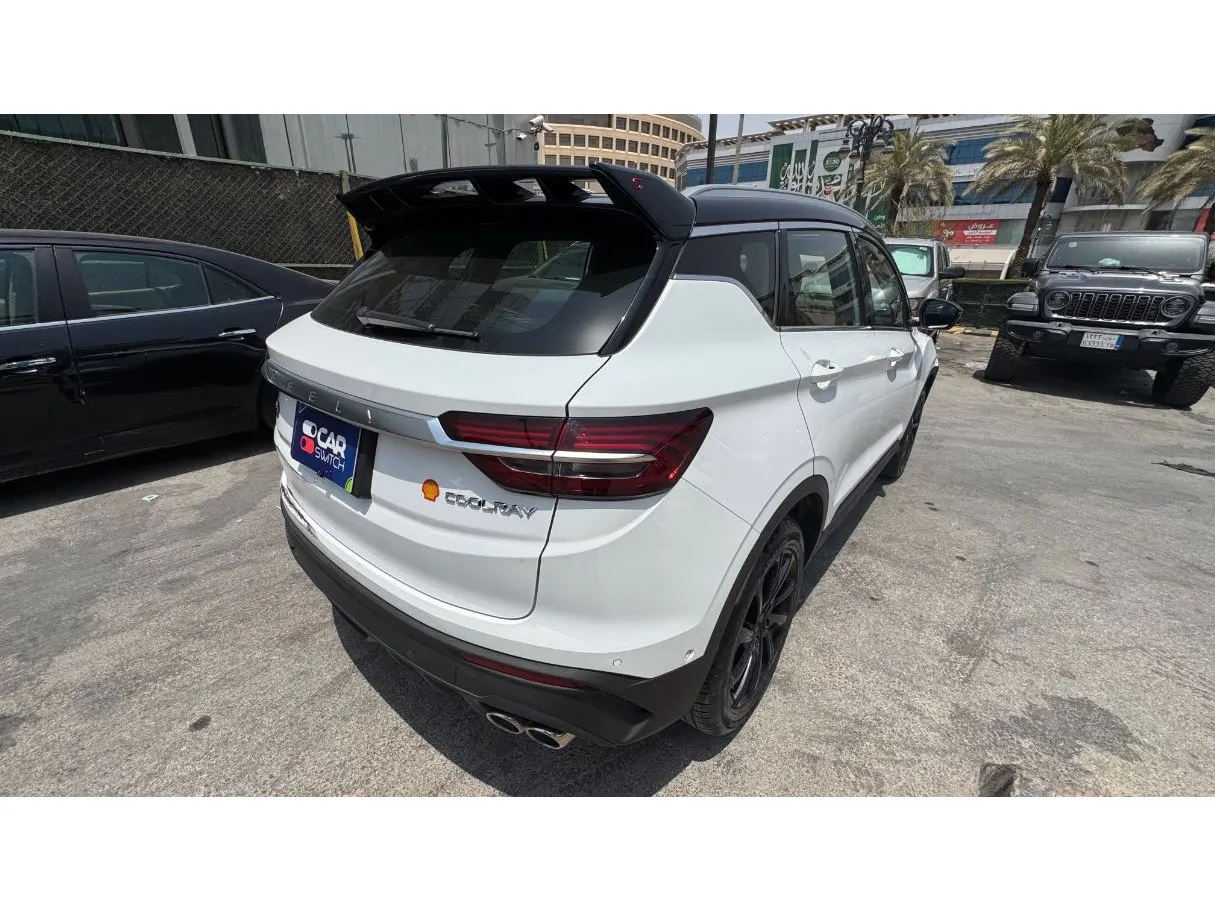 Car image 5