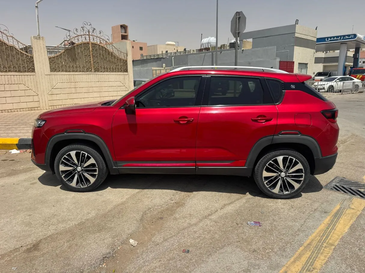 Car image 8