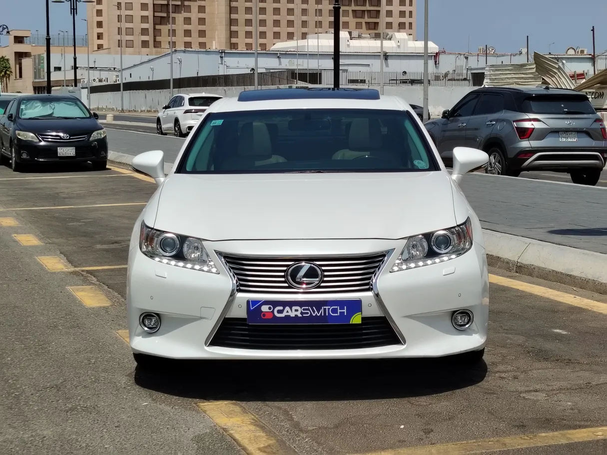 Car image 2