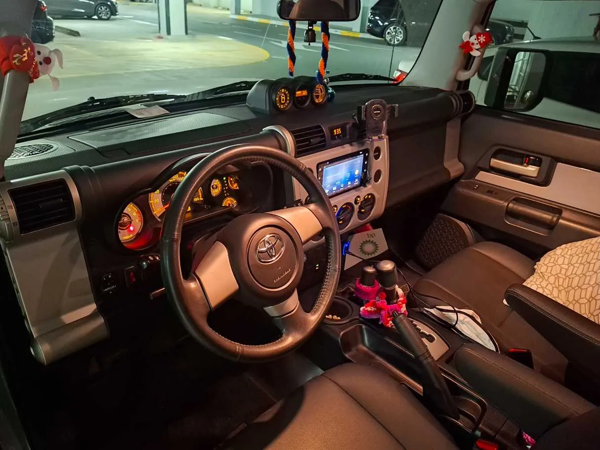Car image 10