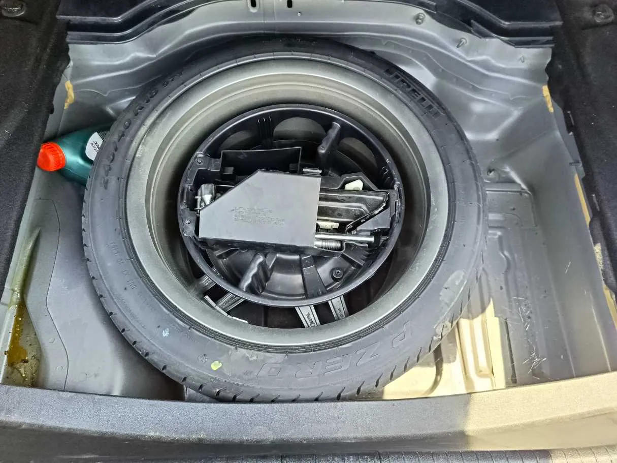 Car image 34
