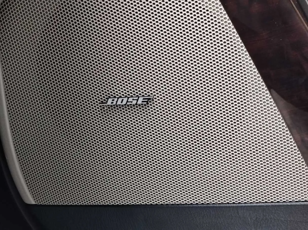 Car image 29