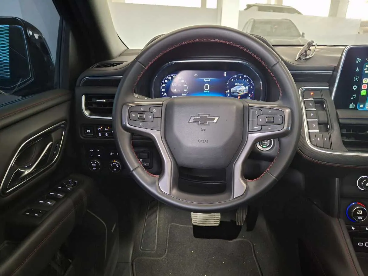 Car image 13