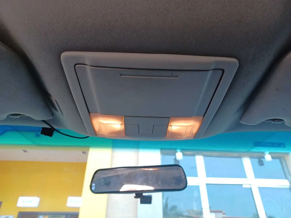 Car image 20