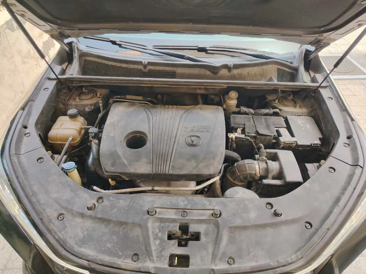 Car image 30