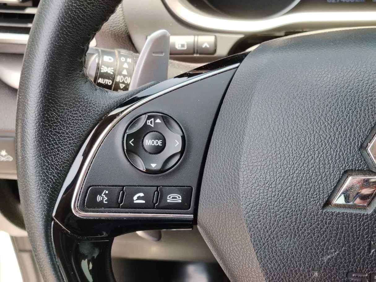Car image 34