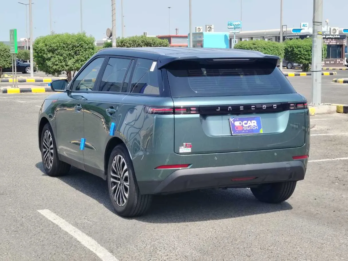 Car image 7