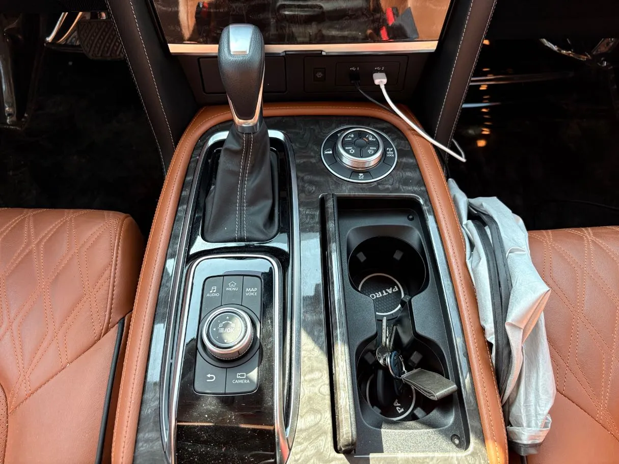 Car image 21