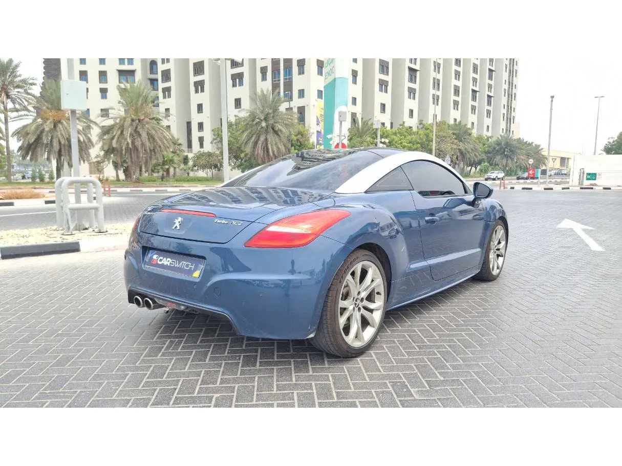 Car image 5