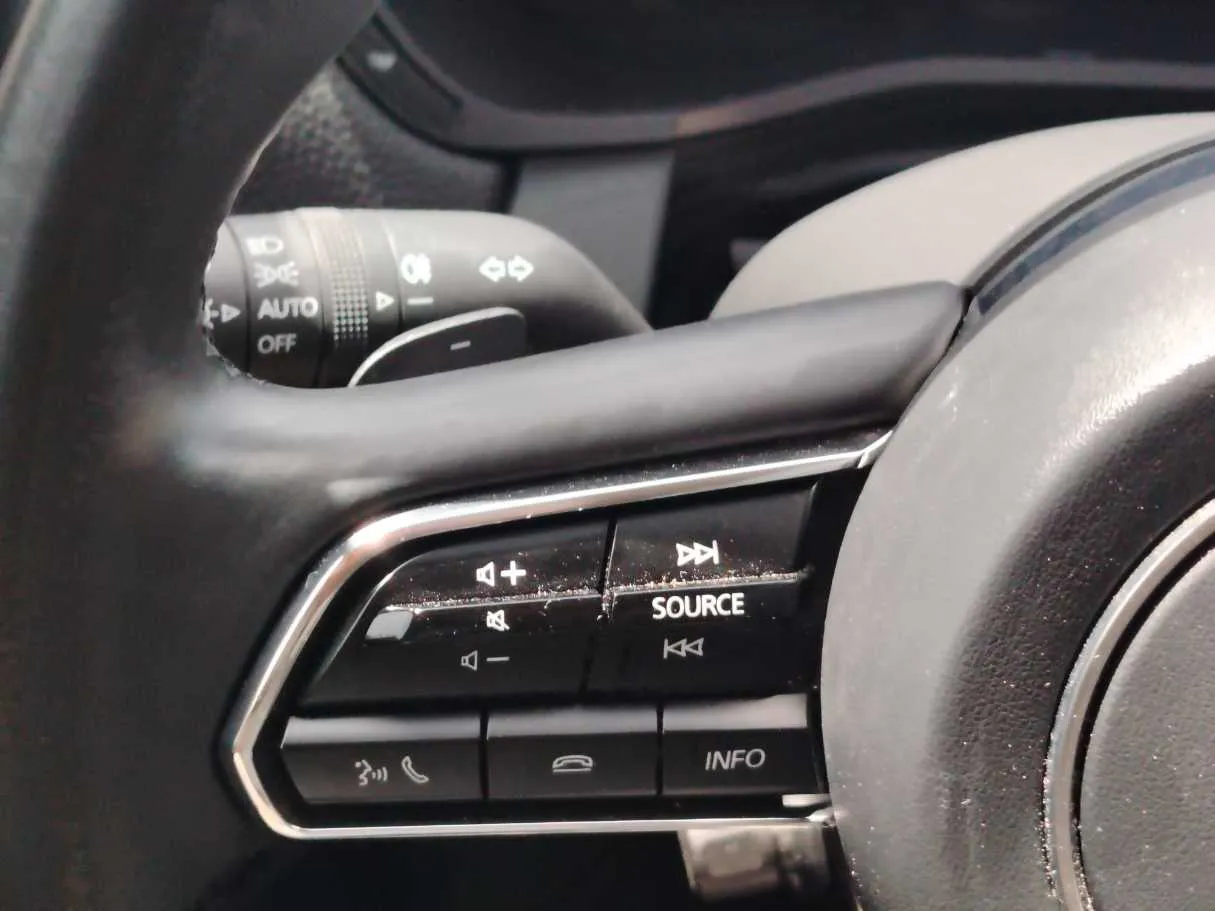 Car image 37