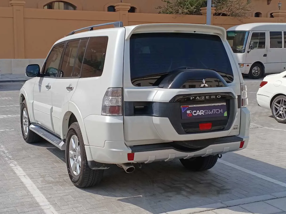 Car image 5