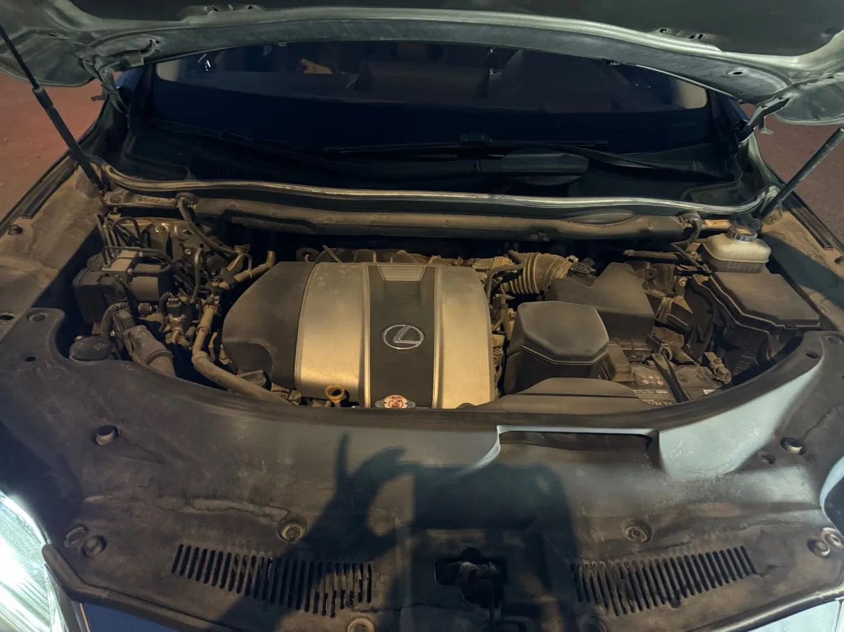 Car image 27
