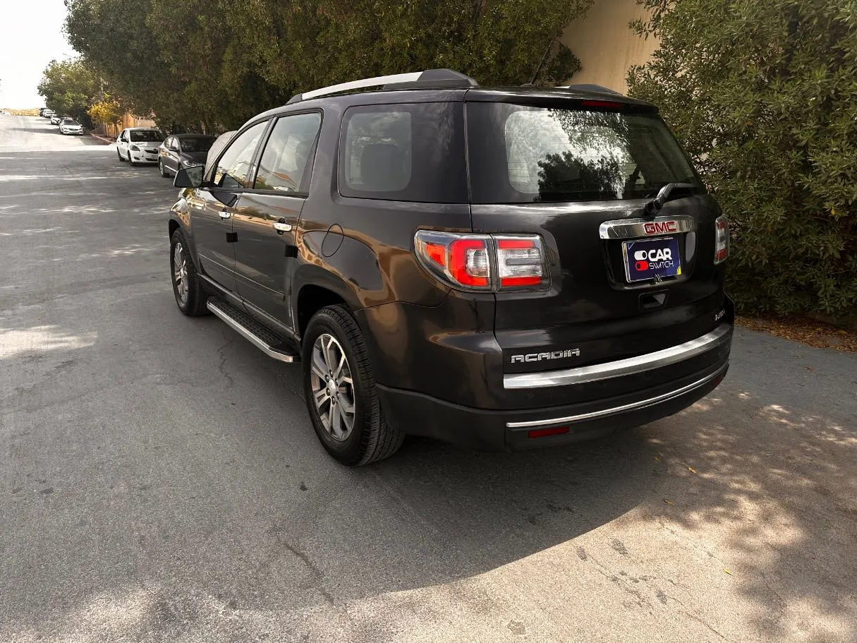 Car image 7