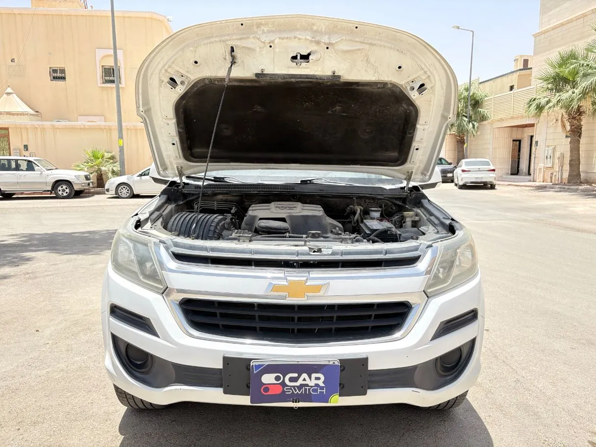 Car image 30