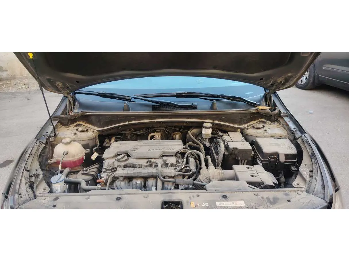 Car image 29