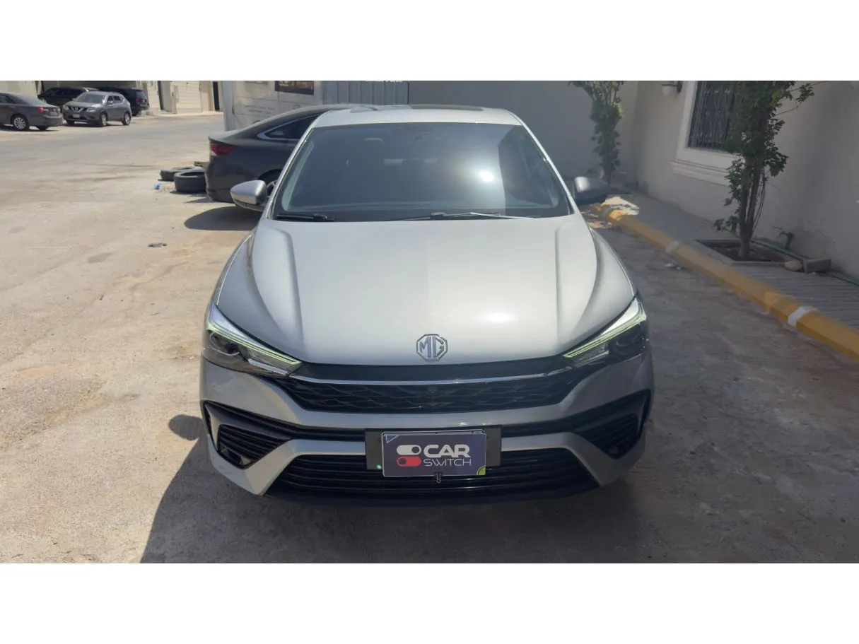 Car image 2