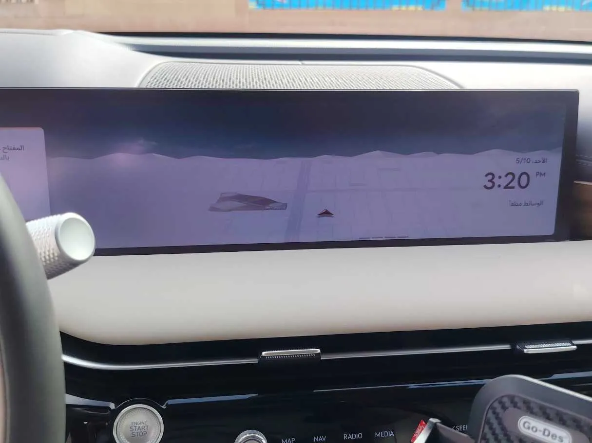 Car image 22