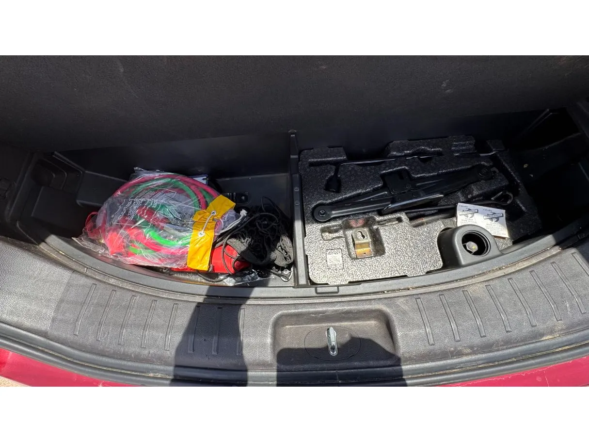 Car image 21