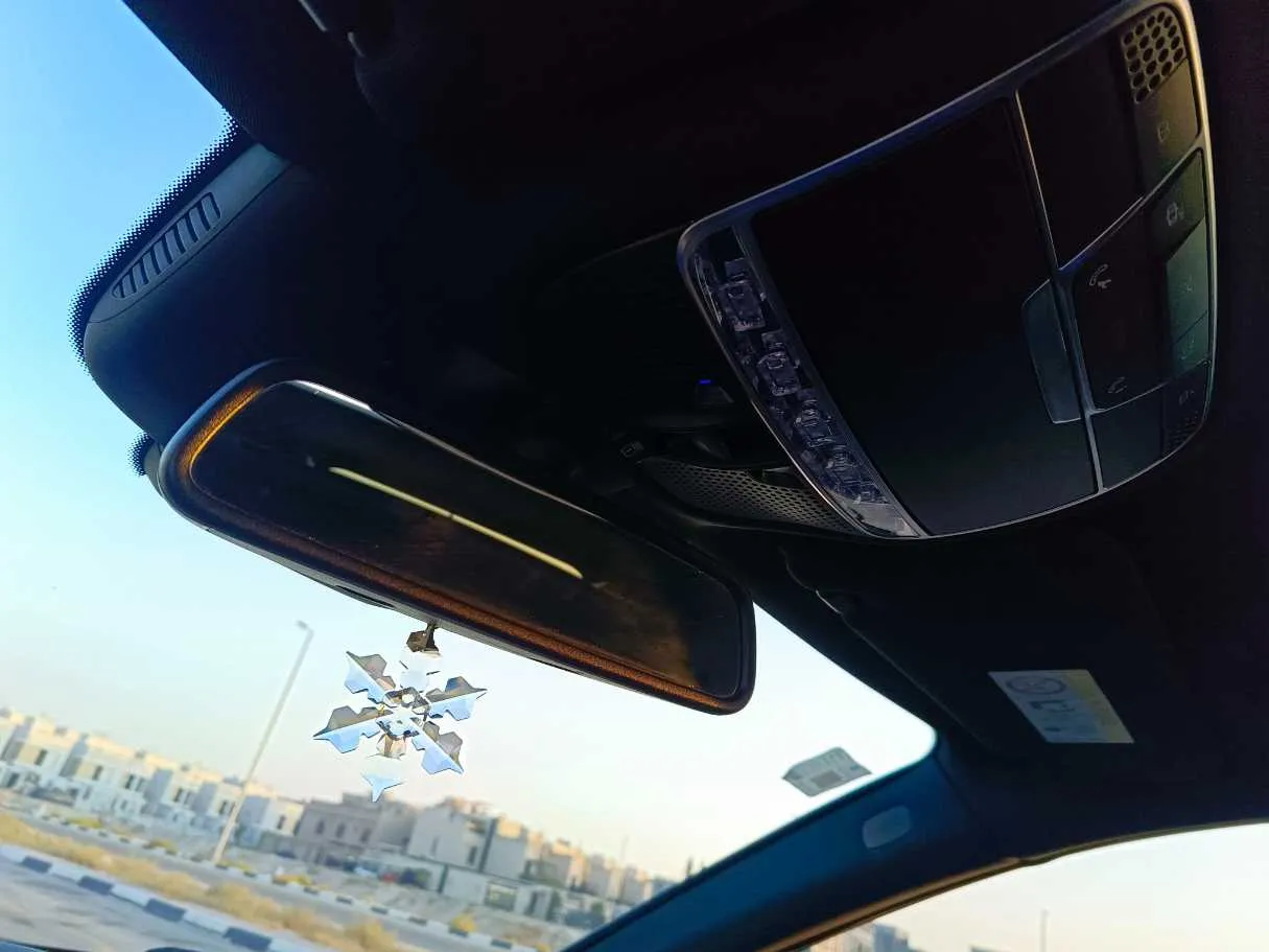 Car image 34
