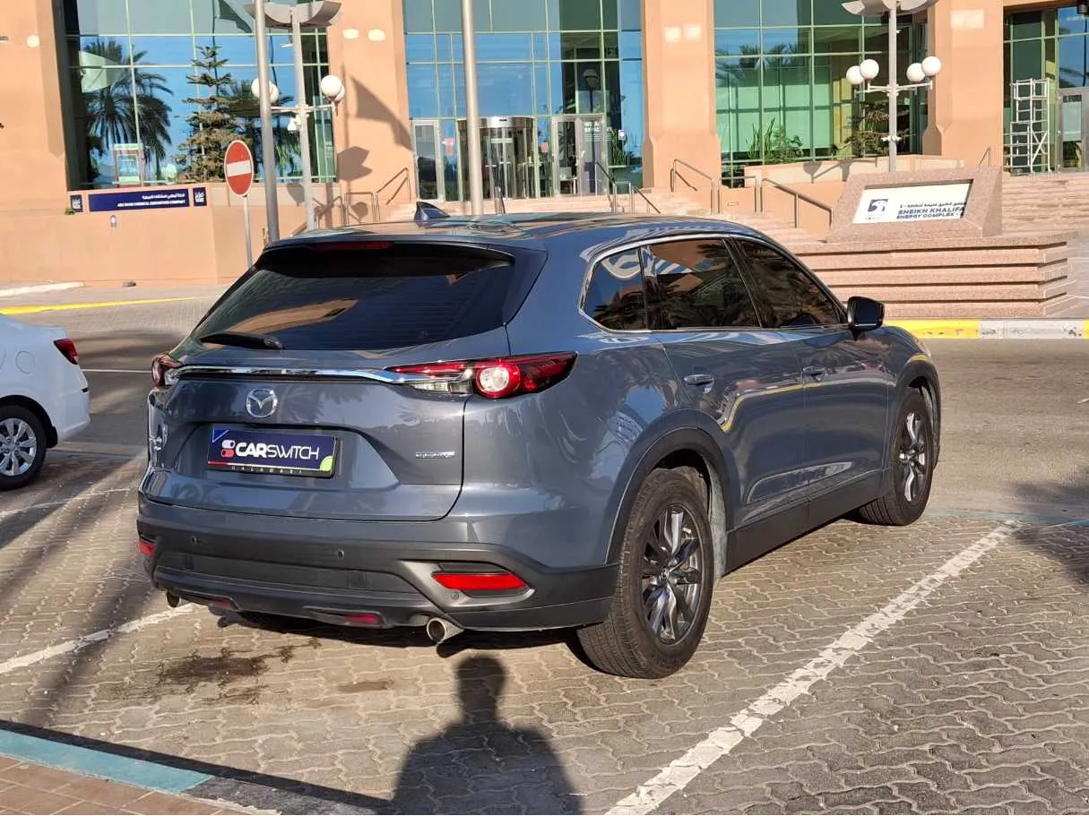 Car image 5