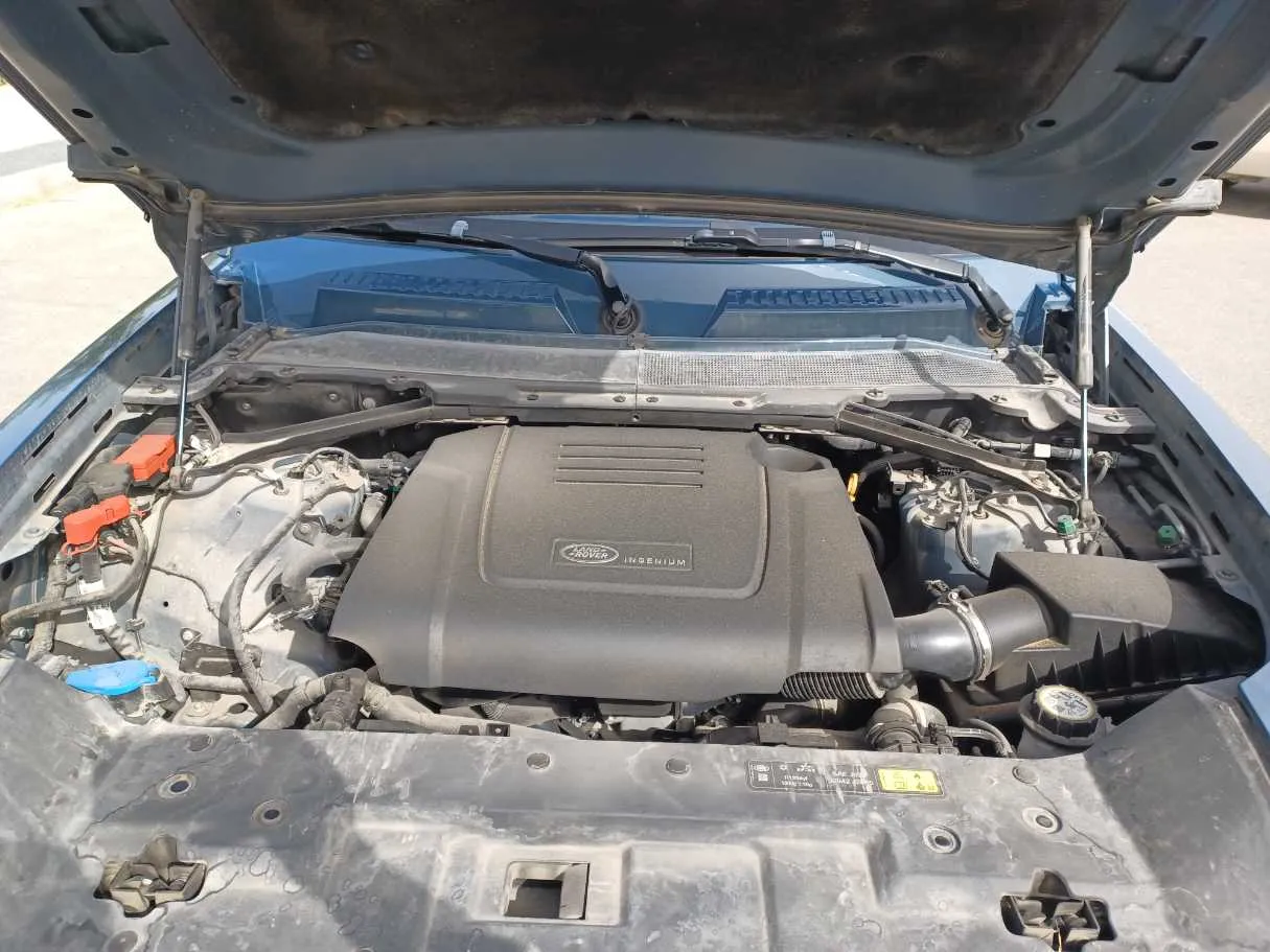 Car image 25