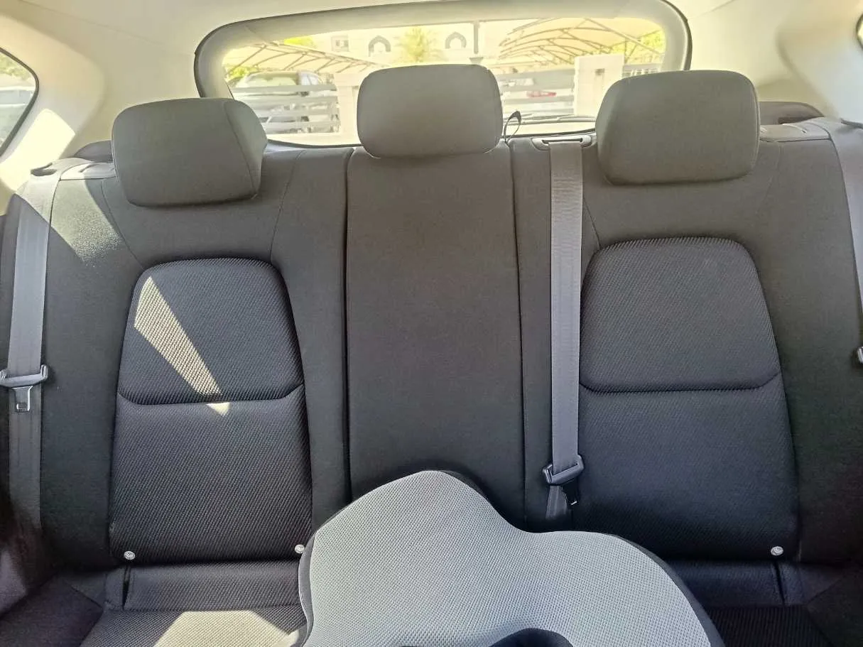 Car image 24