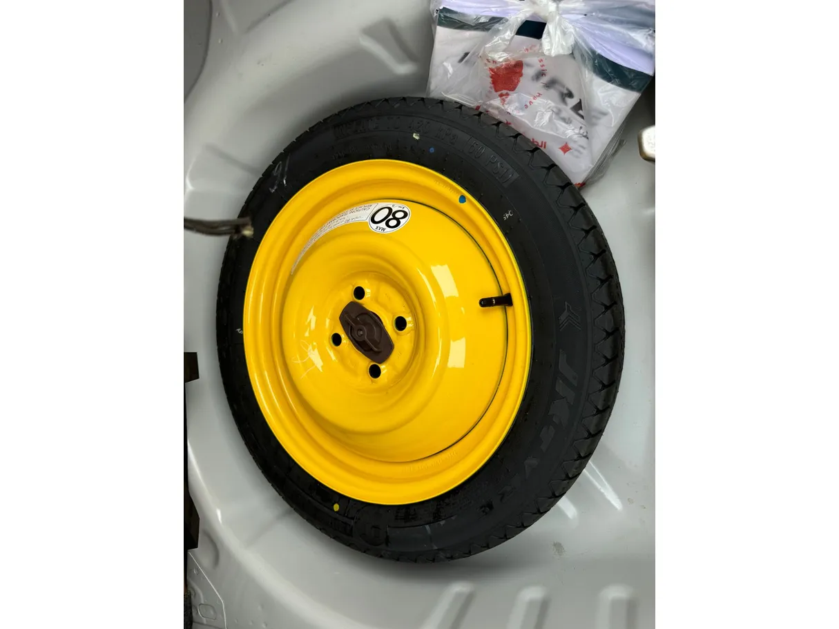 Car image 22