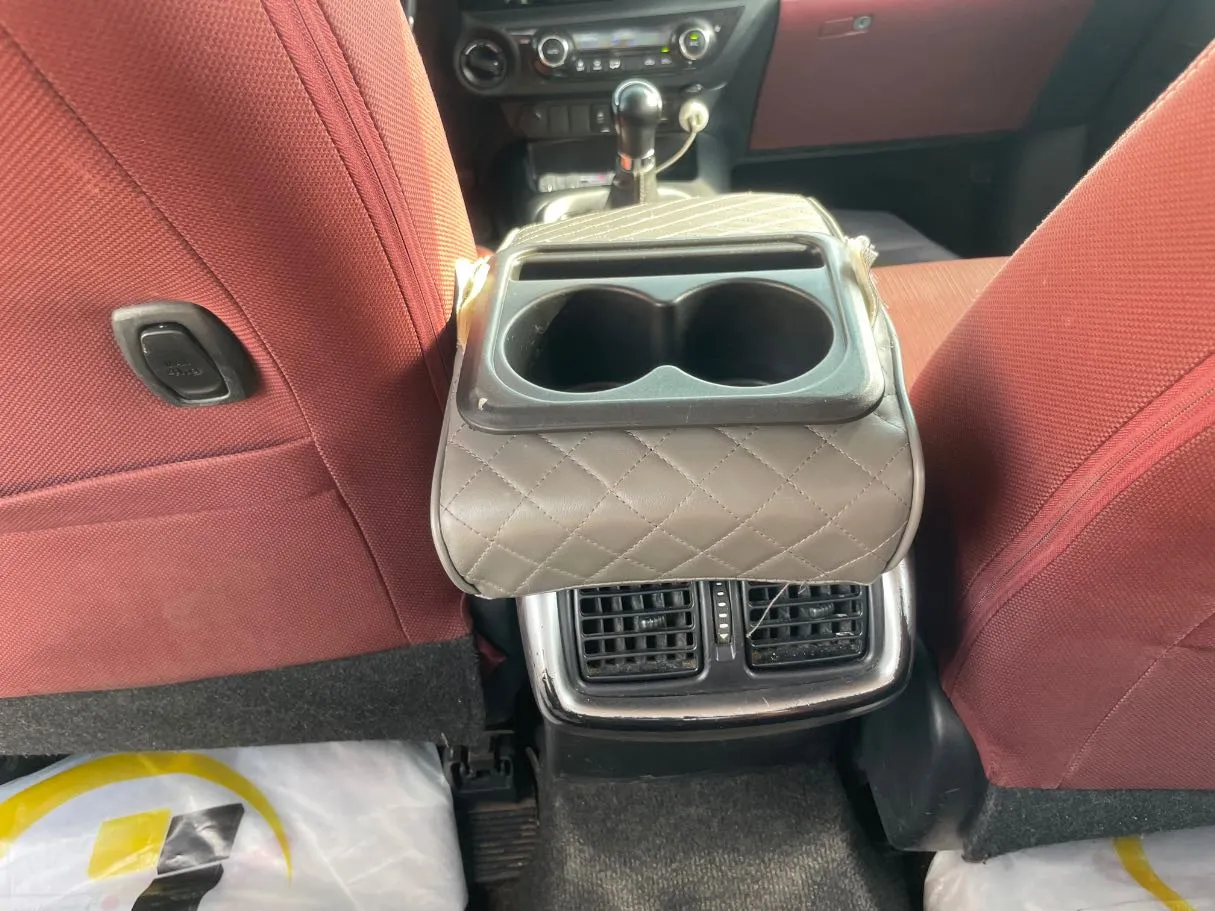 Car image 21