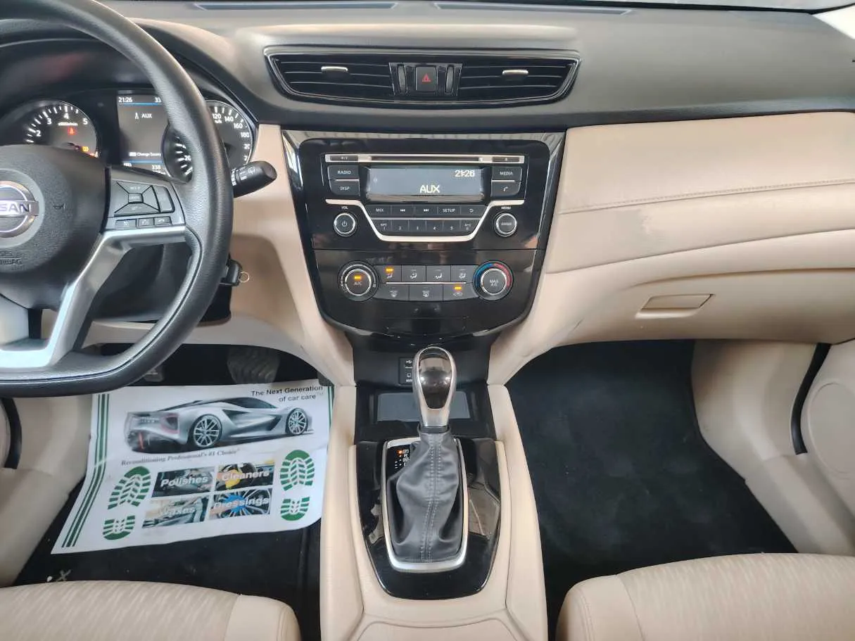 Car image 20