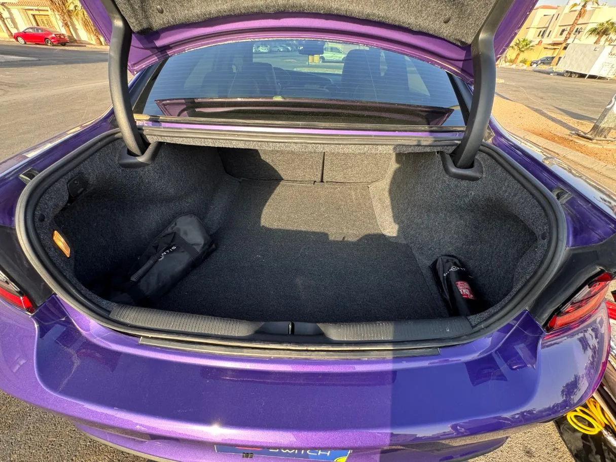Car image 23