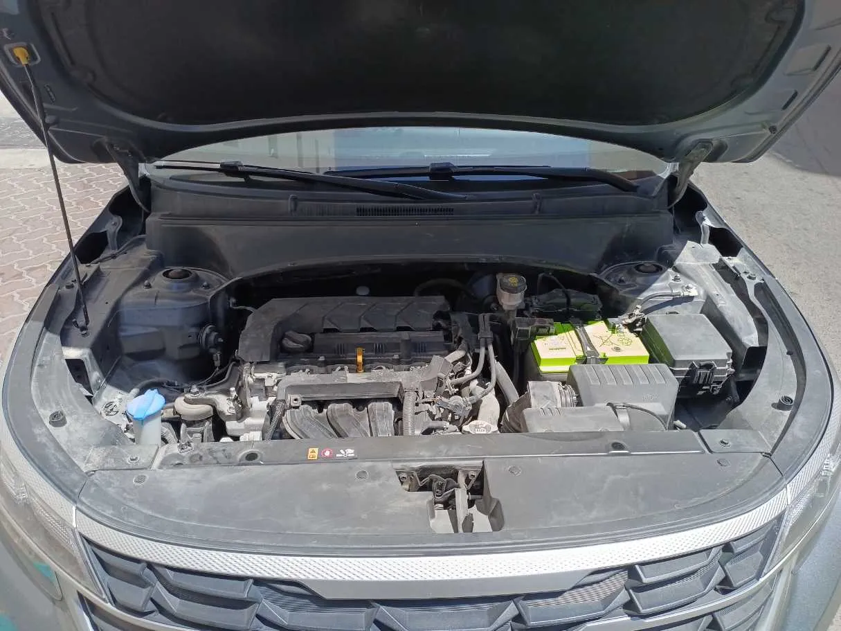 Car image 19