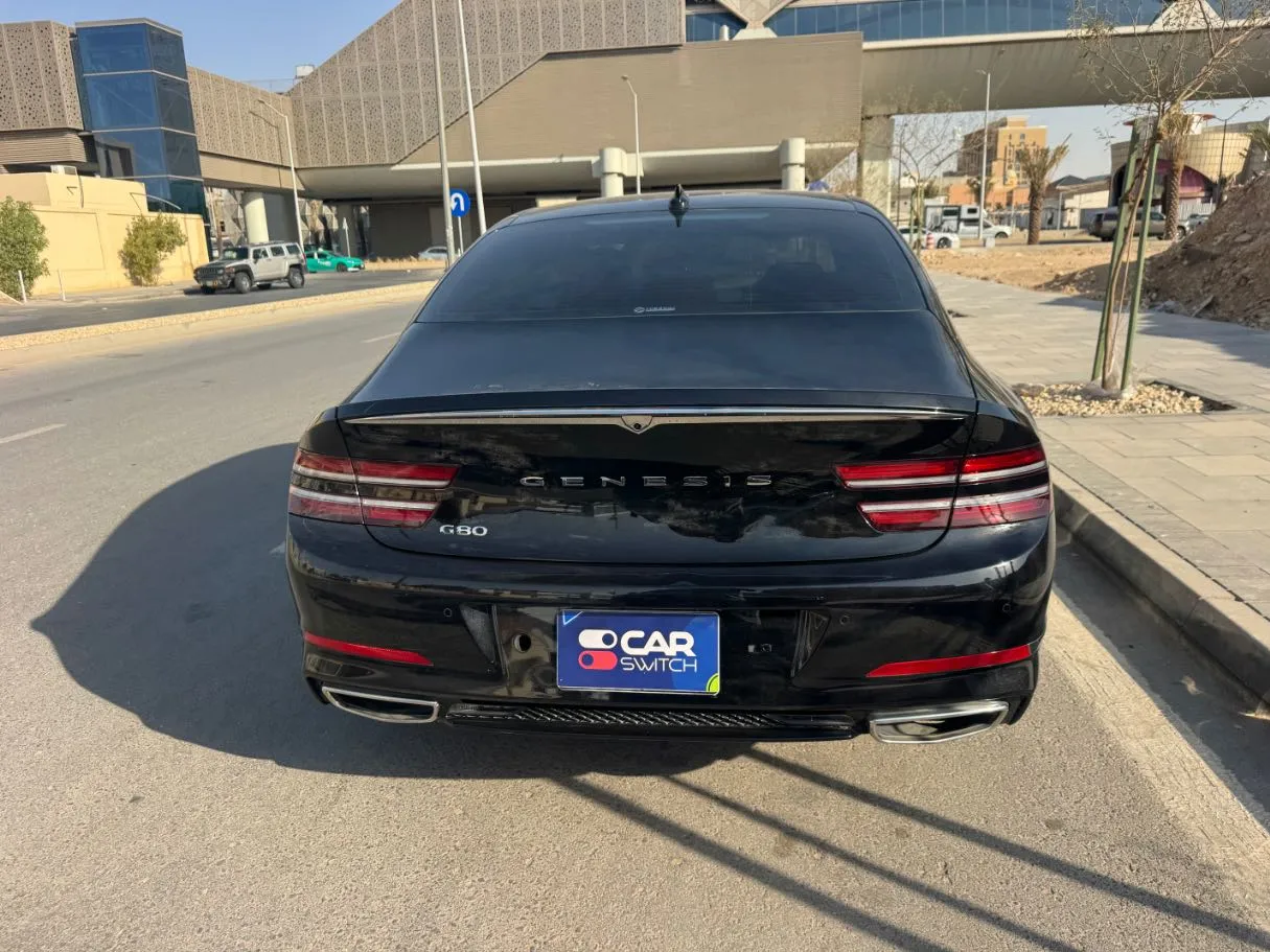 Car image 6
