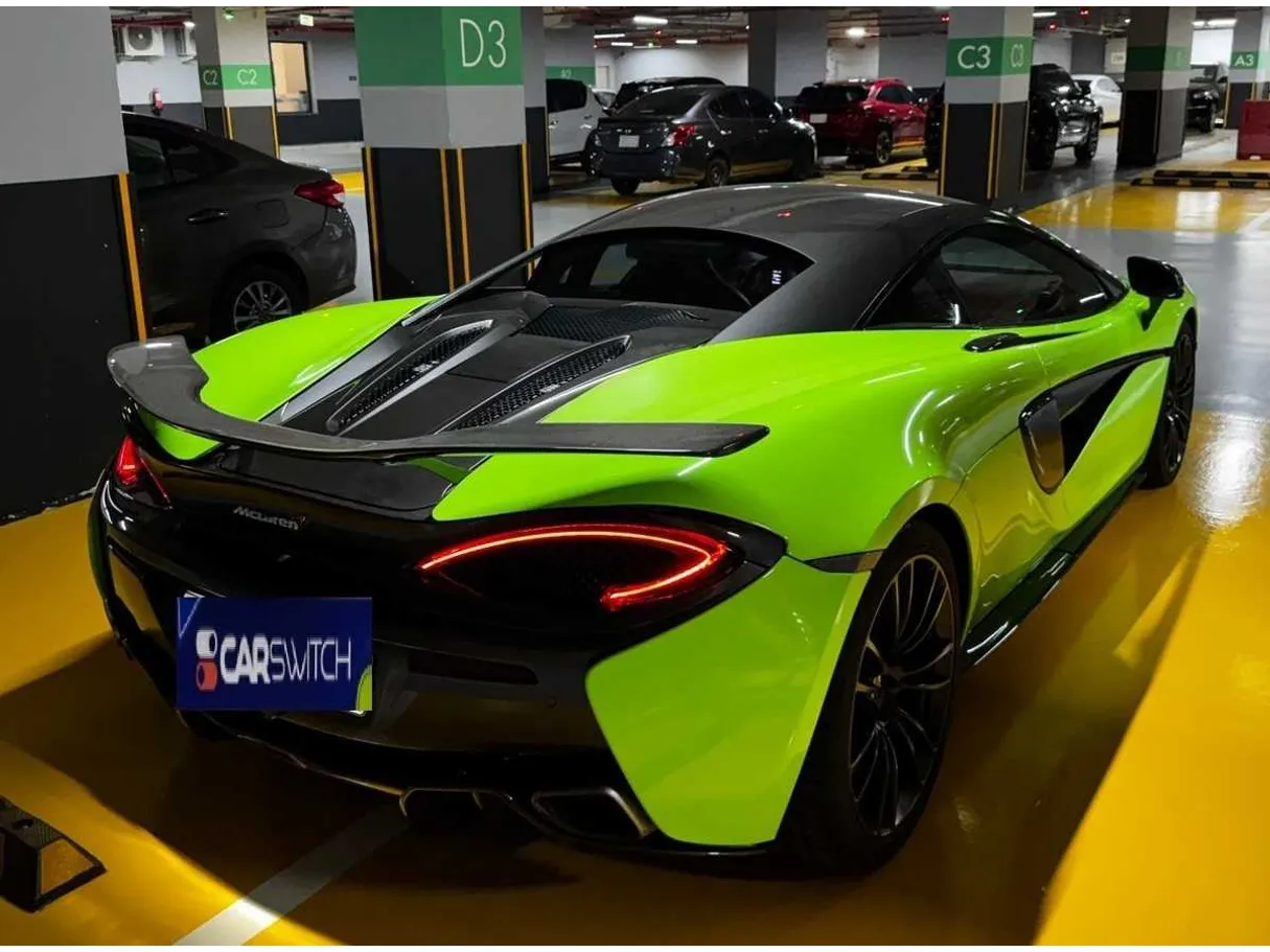 Car image 13