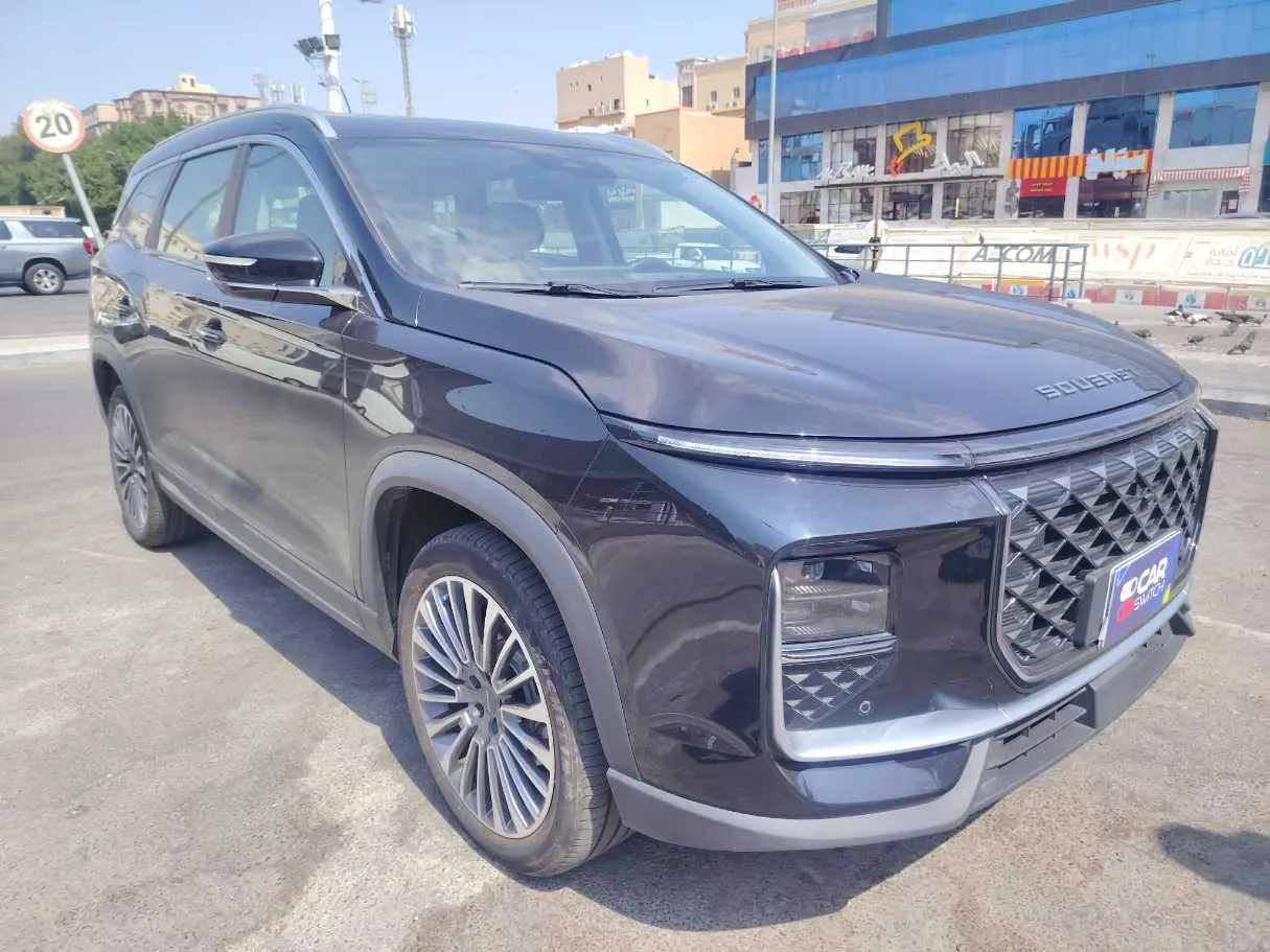 Car image 3