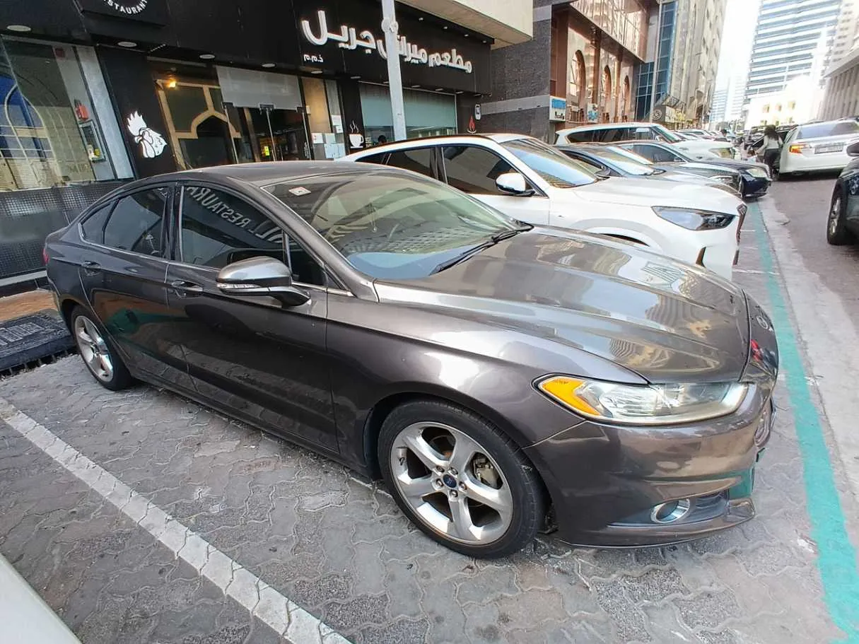 Car image 8